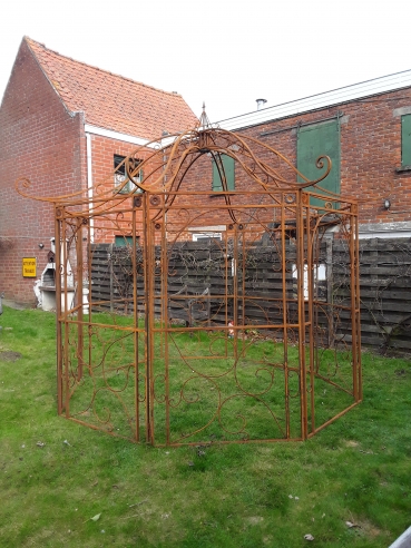 S1D: PERGOLA, KIOSK. diam.: 3.20m