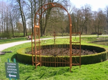 S1: tuinpoort in smeedijzer