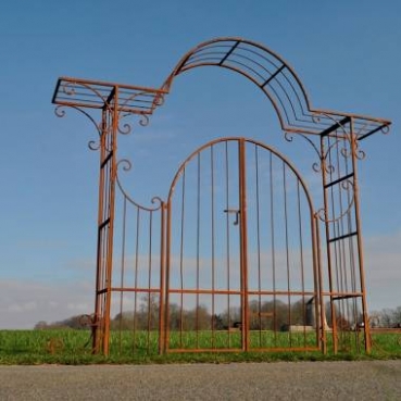 S1B: tuinpoort, rozenboog.